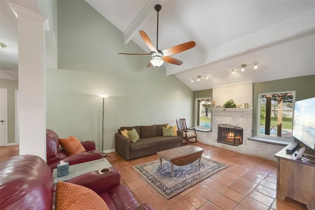 Photo of 2711 N Saddlebrook Lane