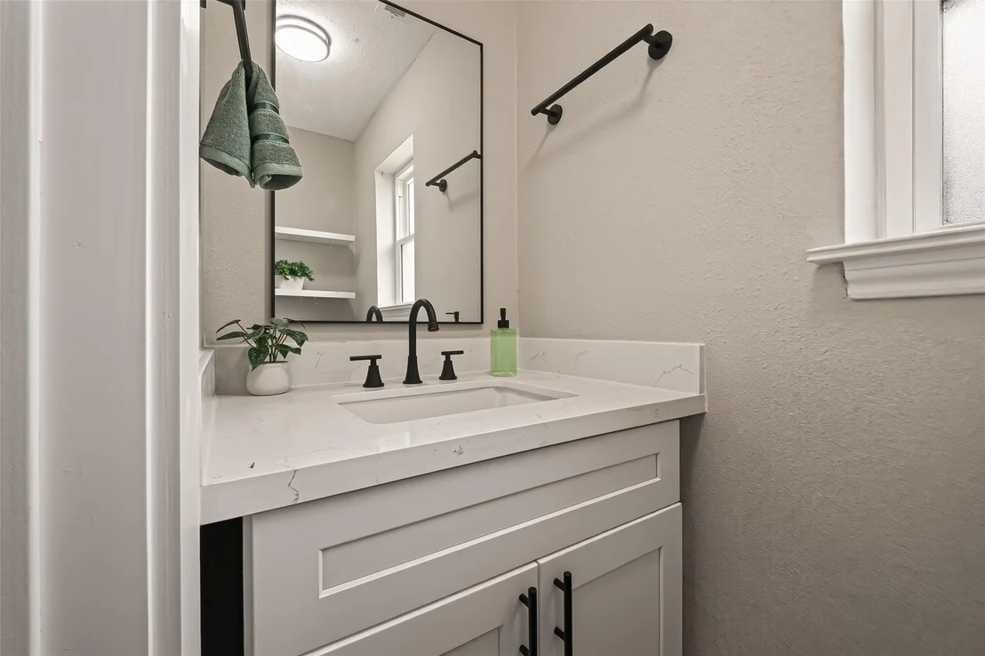 Photo of 3518 Shore Shadows Drive