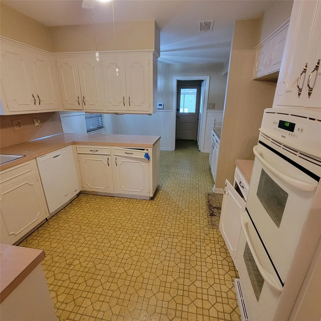 Photo of 5718 Burlinghall Drive