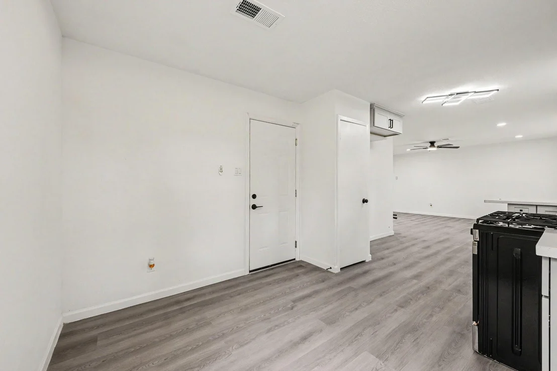 Photo of 7607 Grape Street