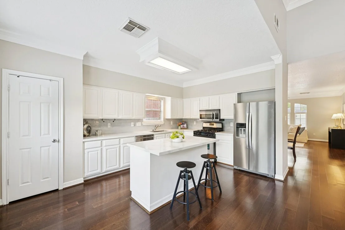 Photo of 2807 Stone Way Drive