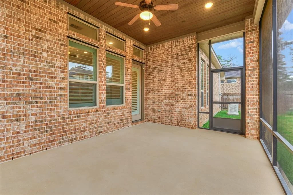 Photo of 553 Rolling Brook Lane