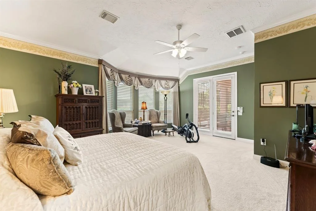 Photo of 15 Surrey Run Place