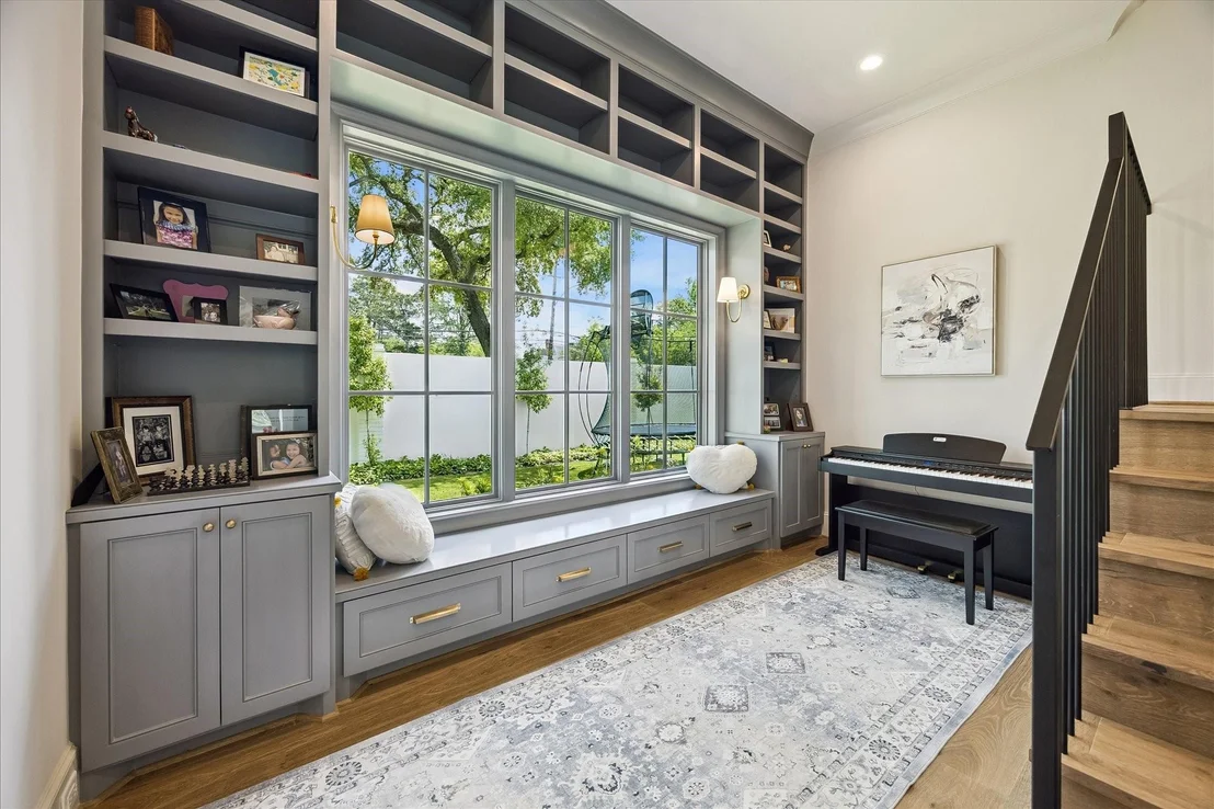 Photo of 10801 Long Shadow Lane