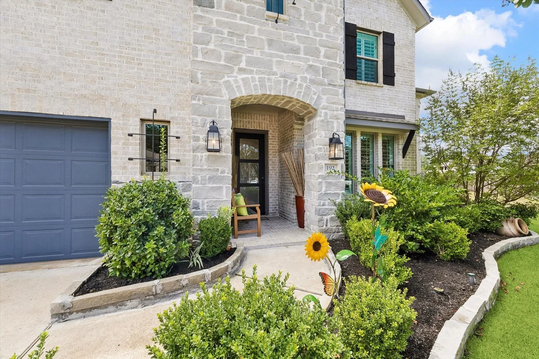 Photo of 192 Somerset Point Boulevard