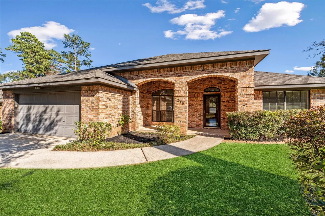 Photo of 215 Deep Dale Lane