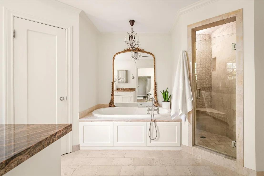 Photo of 3105 Locke Lane