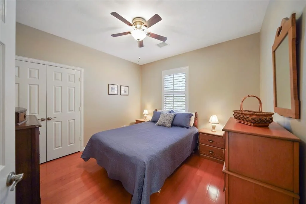 Photo of 126 E Mirror Ridge Circle