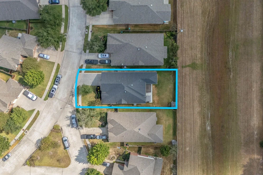 Photo of 31823 Forest Oak Lane
