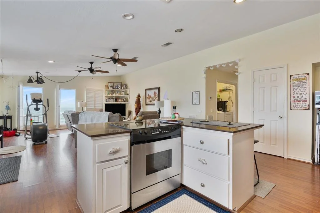 Photo of 12802 Bermuda Beach Drive