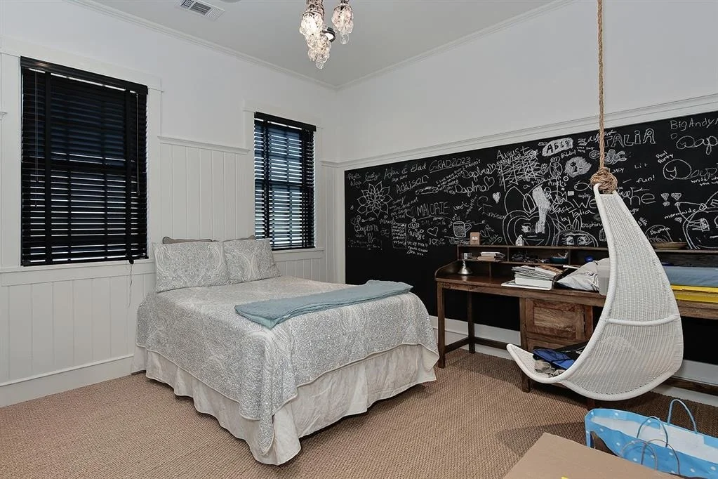 Photo of 46 E Bay Boulevard