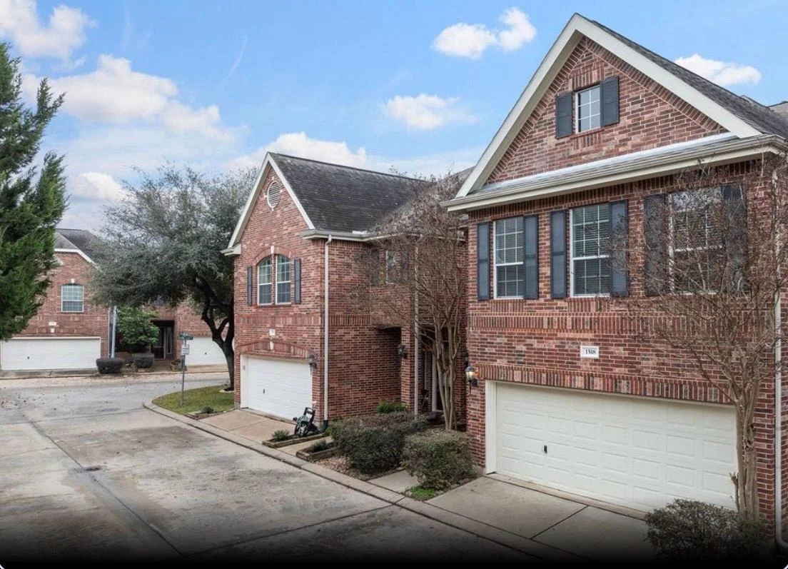 Photo of 1518 Olive Park