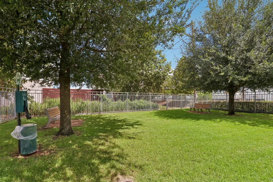 Photo of 3115 Leeland Street