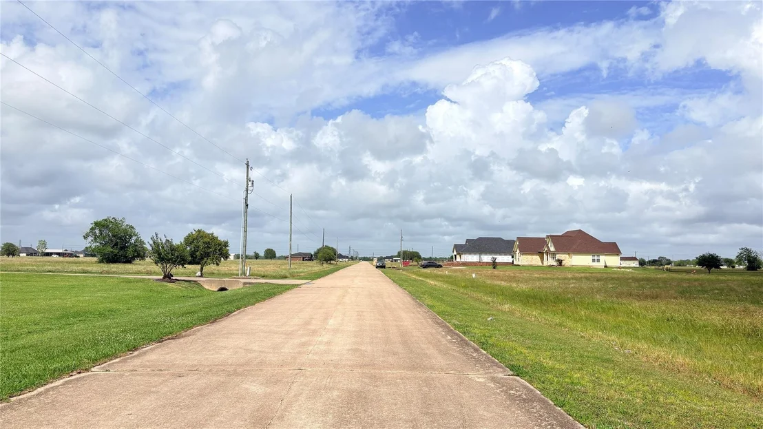 Photo of 383 Brahman Trail