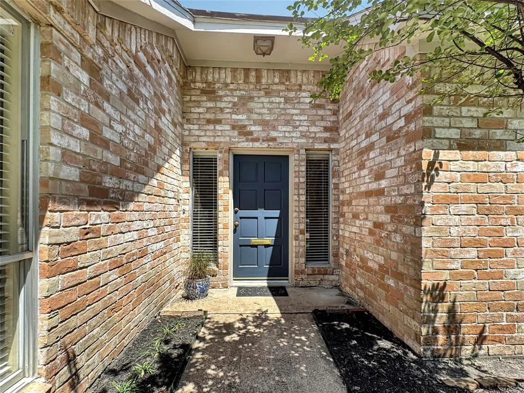 Photo of 10922 Lasso Lane