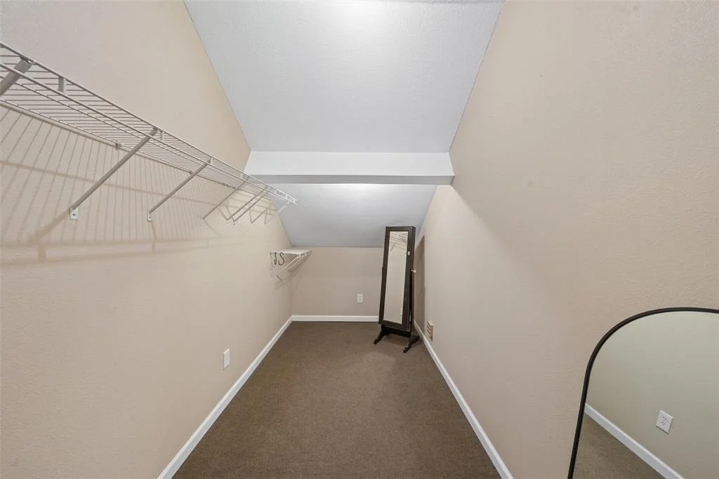 Photo of 996 Scroggins Lane