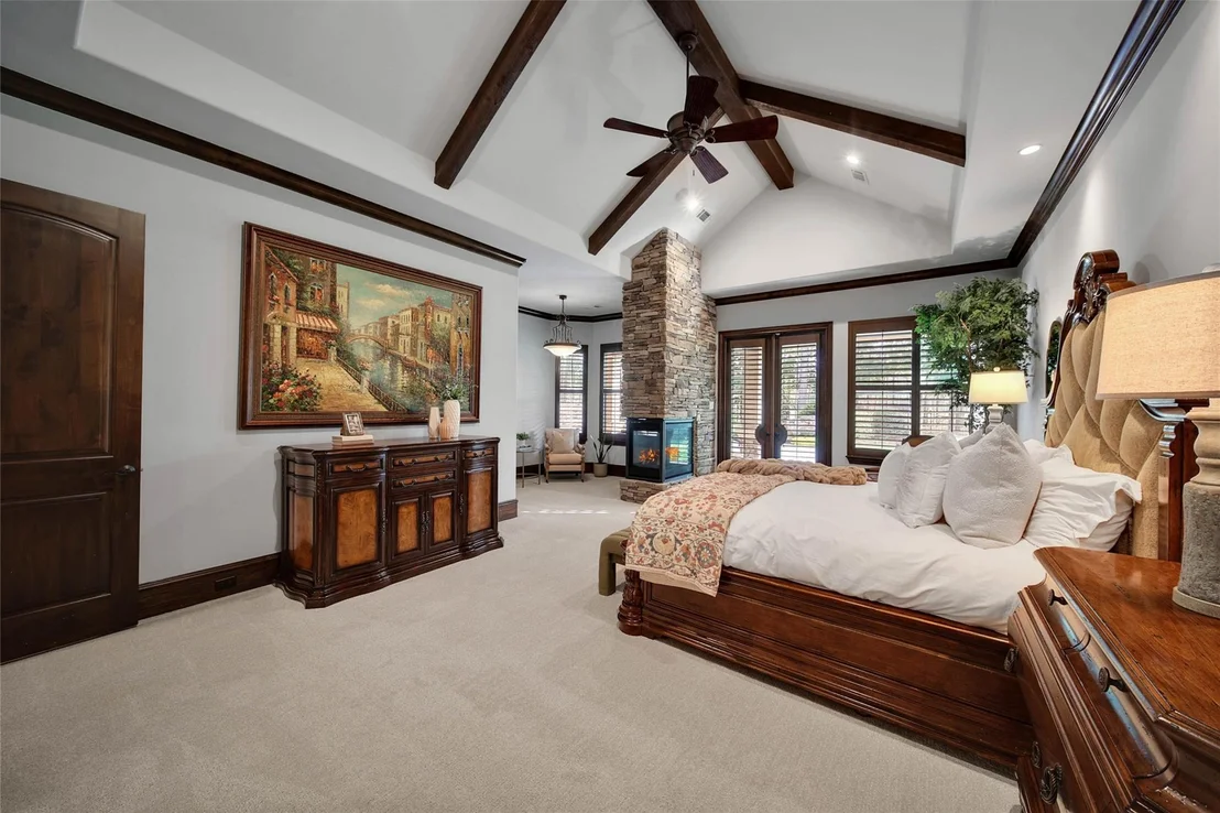 Photo of 852 Eagle Pointe