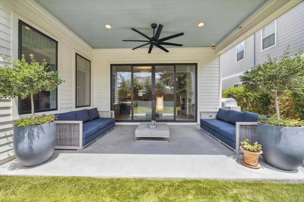 Photo of 1409 Chamboard Lane