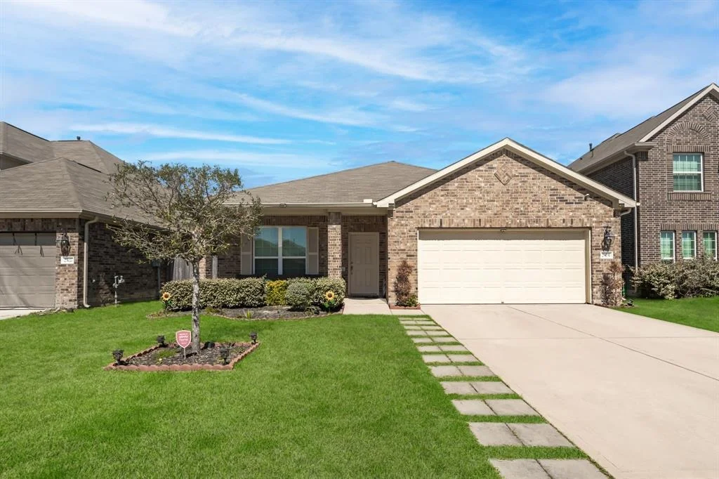 Photo of 23031 Jetty Manor Lane