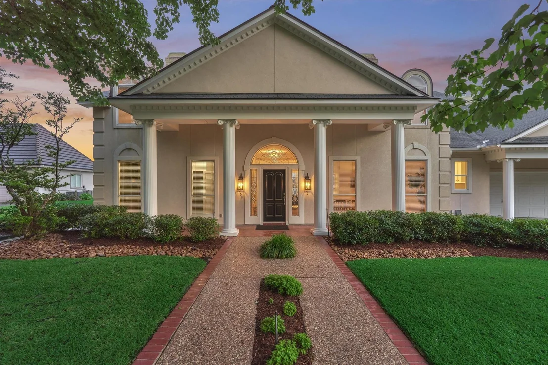 Photo of 469 Edgewood Drive