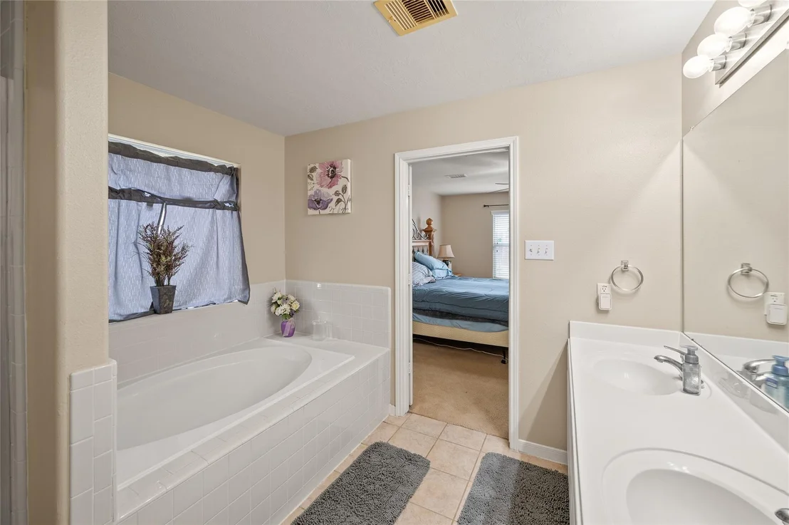 Photo of 24502 Cobble Canyon Lane