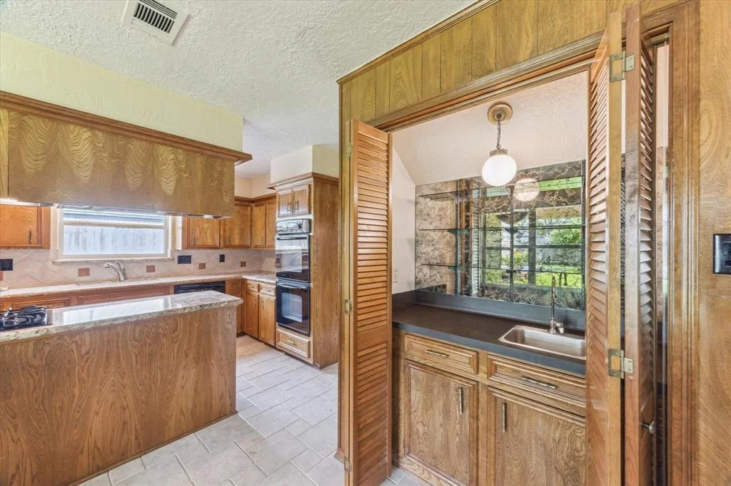 Photo of 16422 Brookvilla Drive