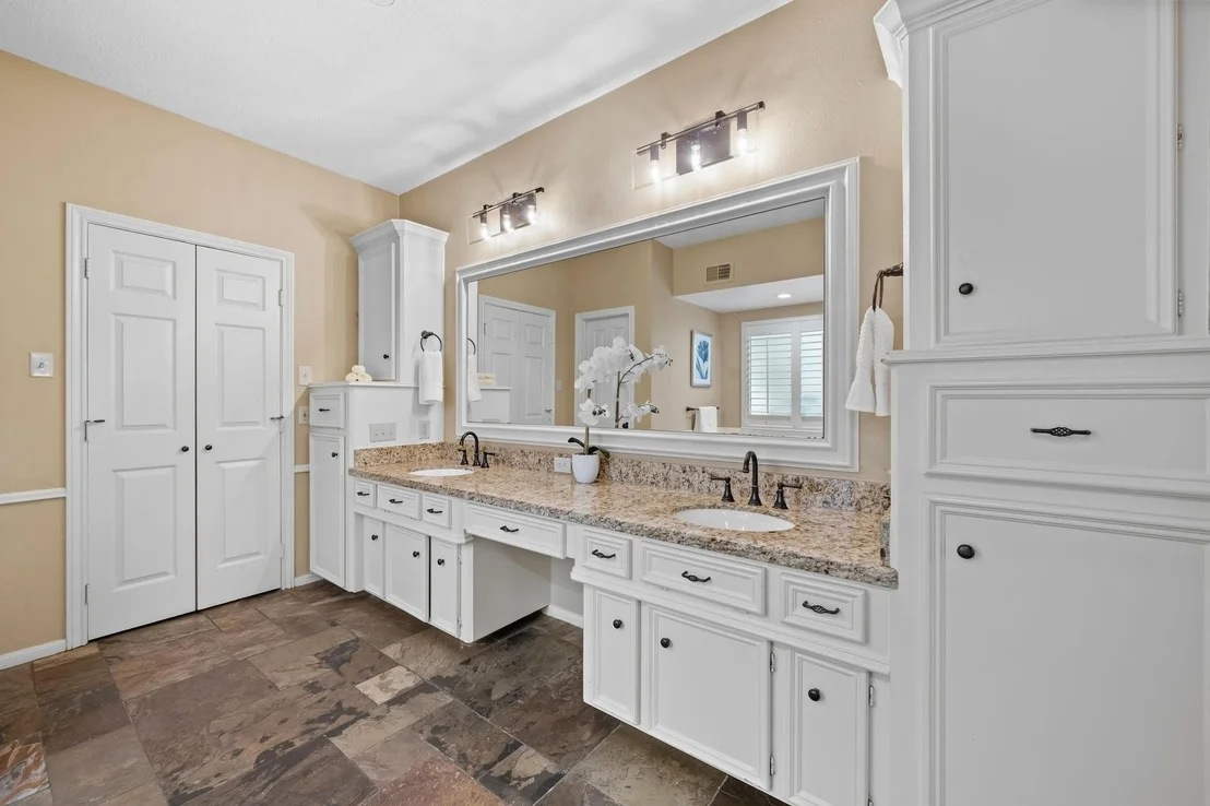 Photo of 15 Crestone Place
