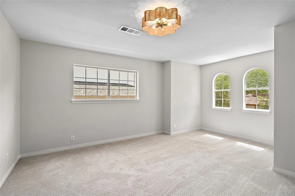Photo of 854 W Forest Drive