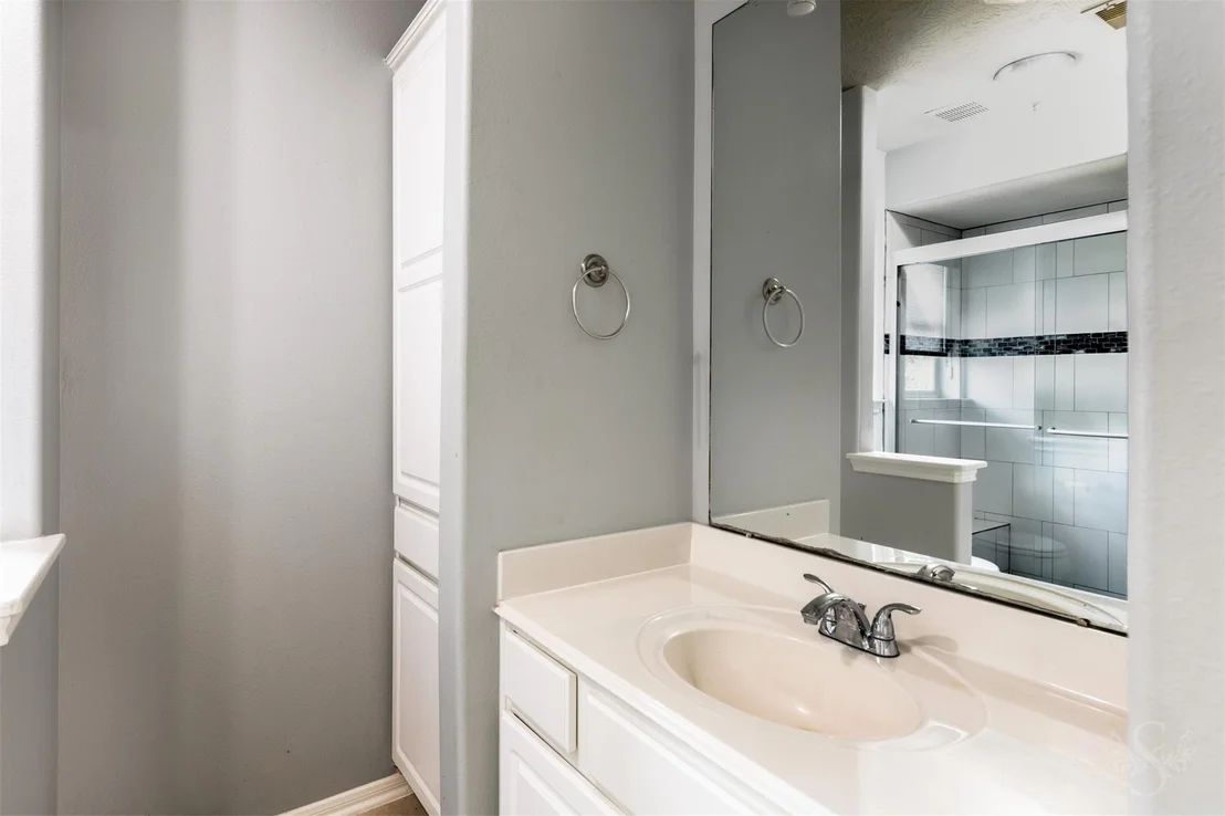 Photo of 1206 Paralee Drive
