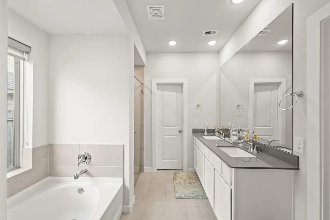 Photo of 5010 Chestnut Orchard Drive