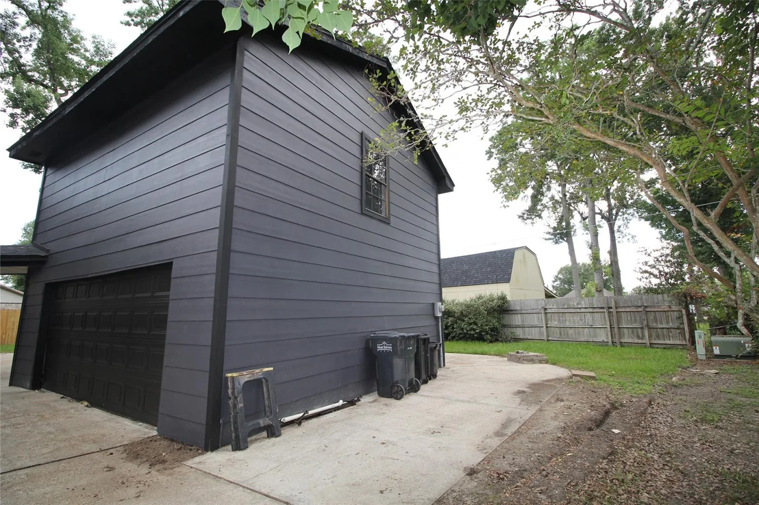 Photo of 12611 Old River Drive