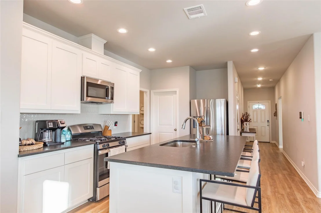 Photo of 9403 County Road 272
