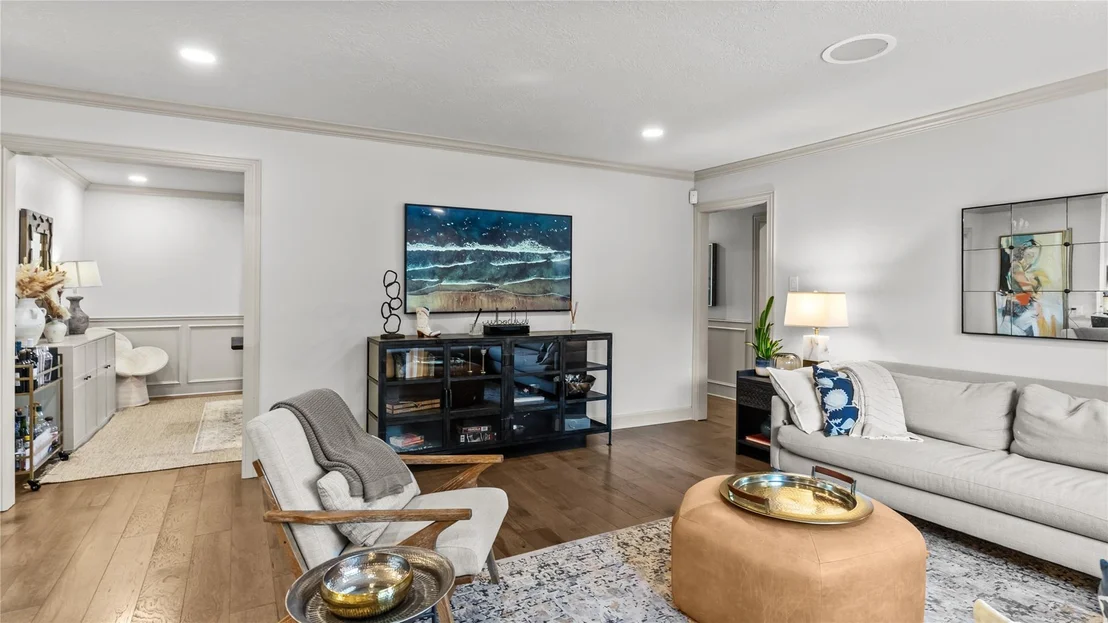 Photo of 5739 Valkeith Drive