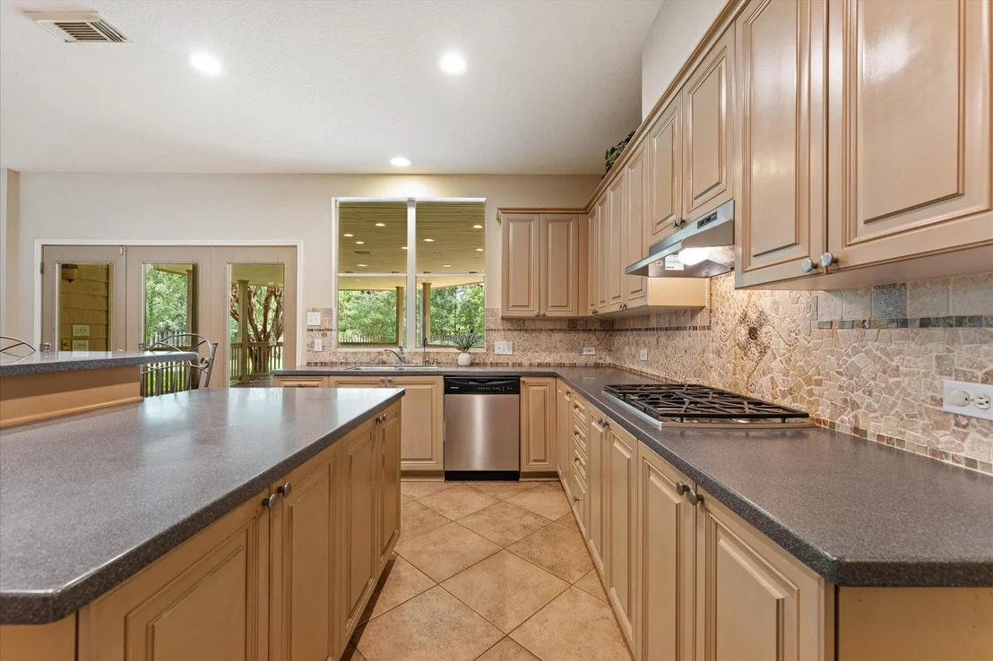 Photo of 10 Seneca Place