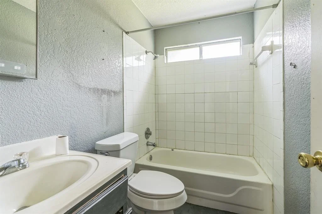 Photo of 8230 Grand Bend