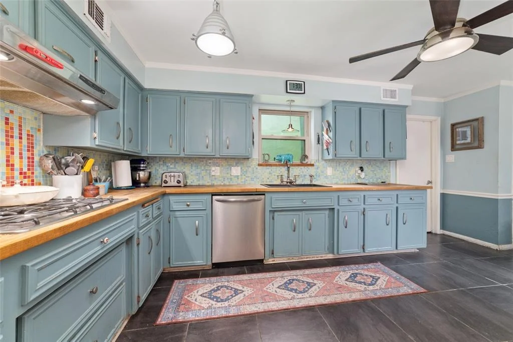 Photo of 6331 Portal Drive