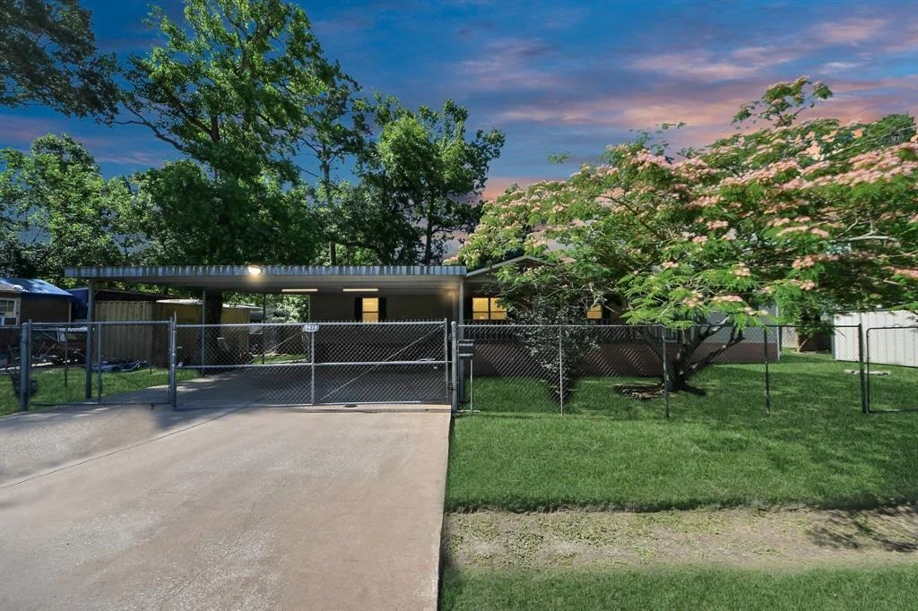 Photo of 9414 Gerber Lane