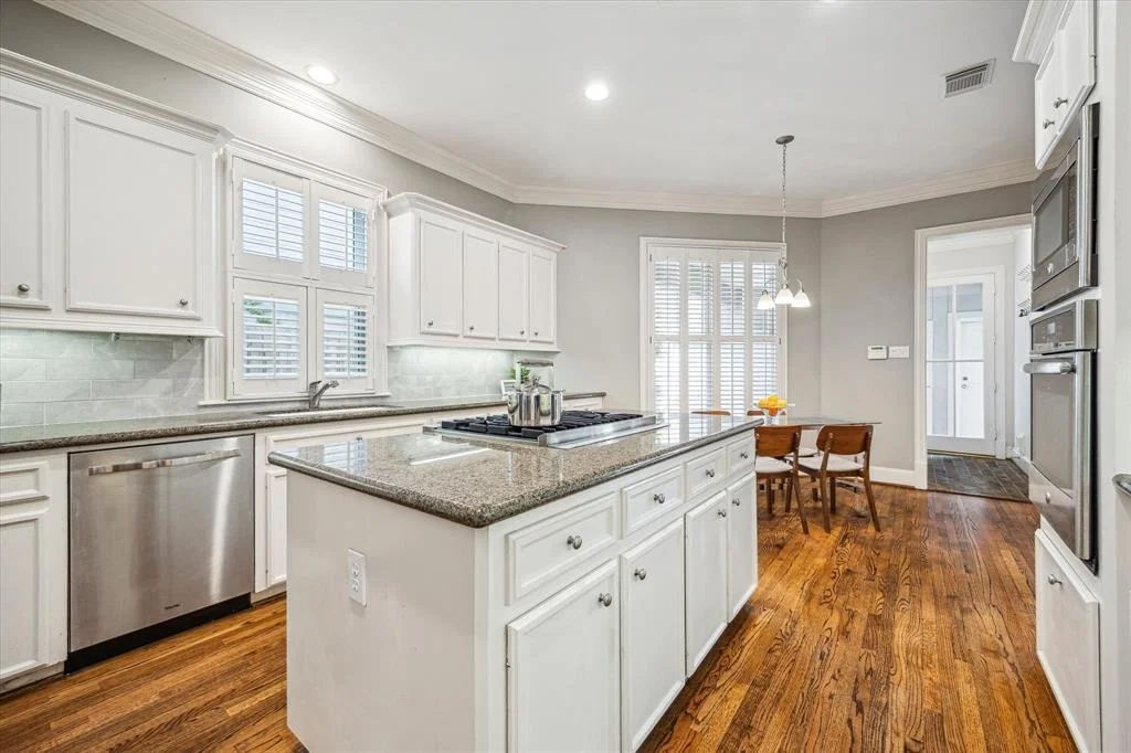 Photo of 6105 Annapolis Street