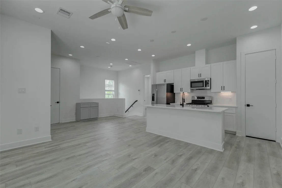 Photo of 5727 Elysium Street