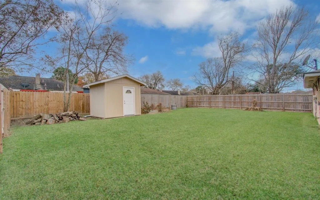 Photo of 10102 Winding Trail Road