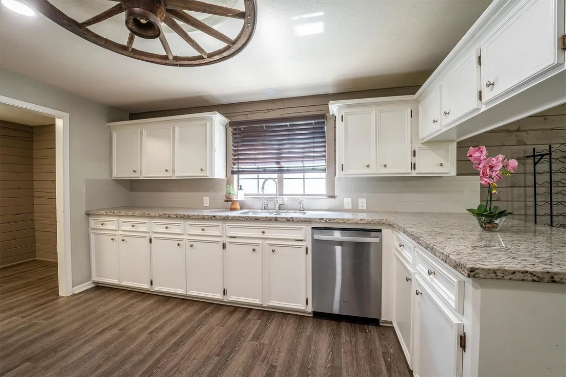 Photo of 12049 Clark Lane