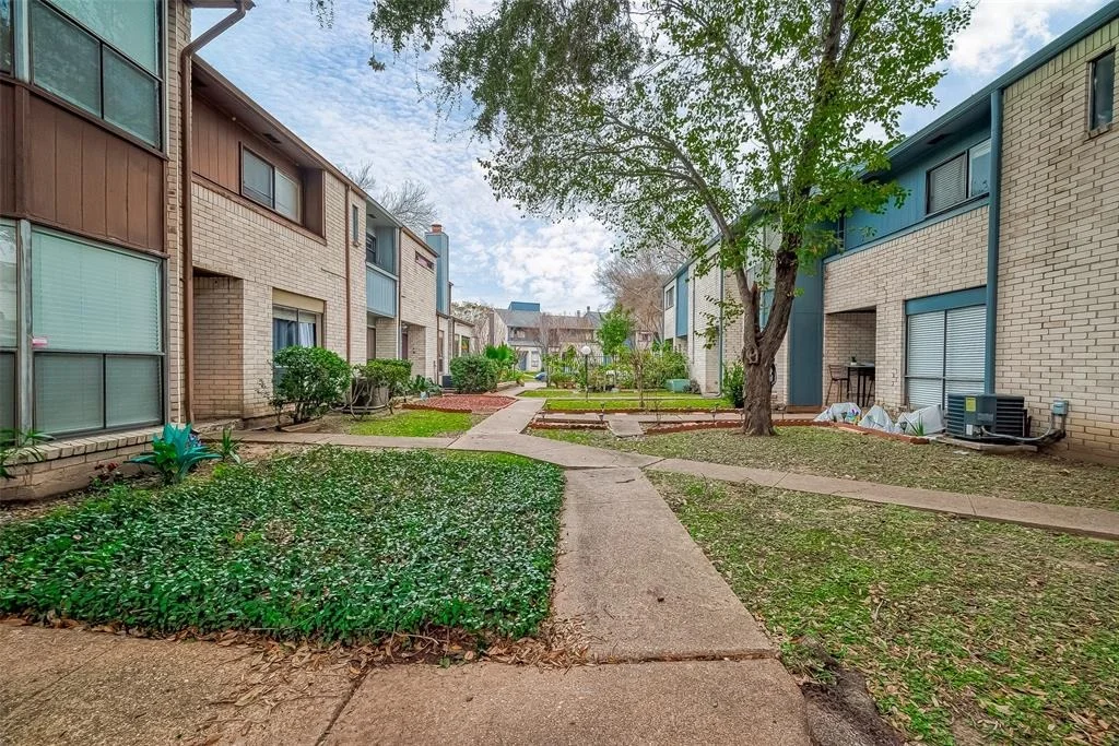 Photo of Unit E at 8311 Augustine Drive