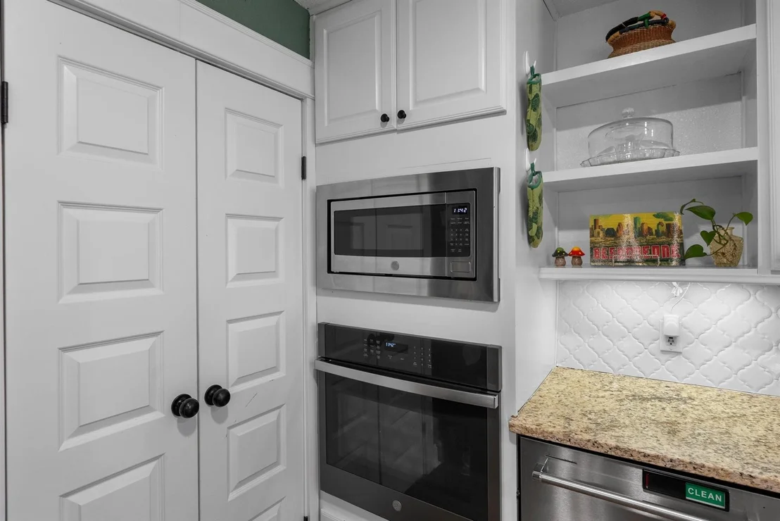 Photo of 4825 Kingfisher Drive