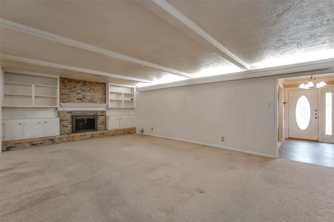 Photo of 1107 Pear Tree Lane