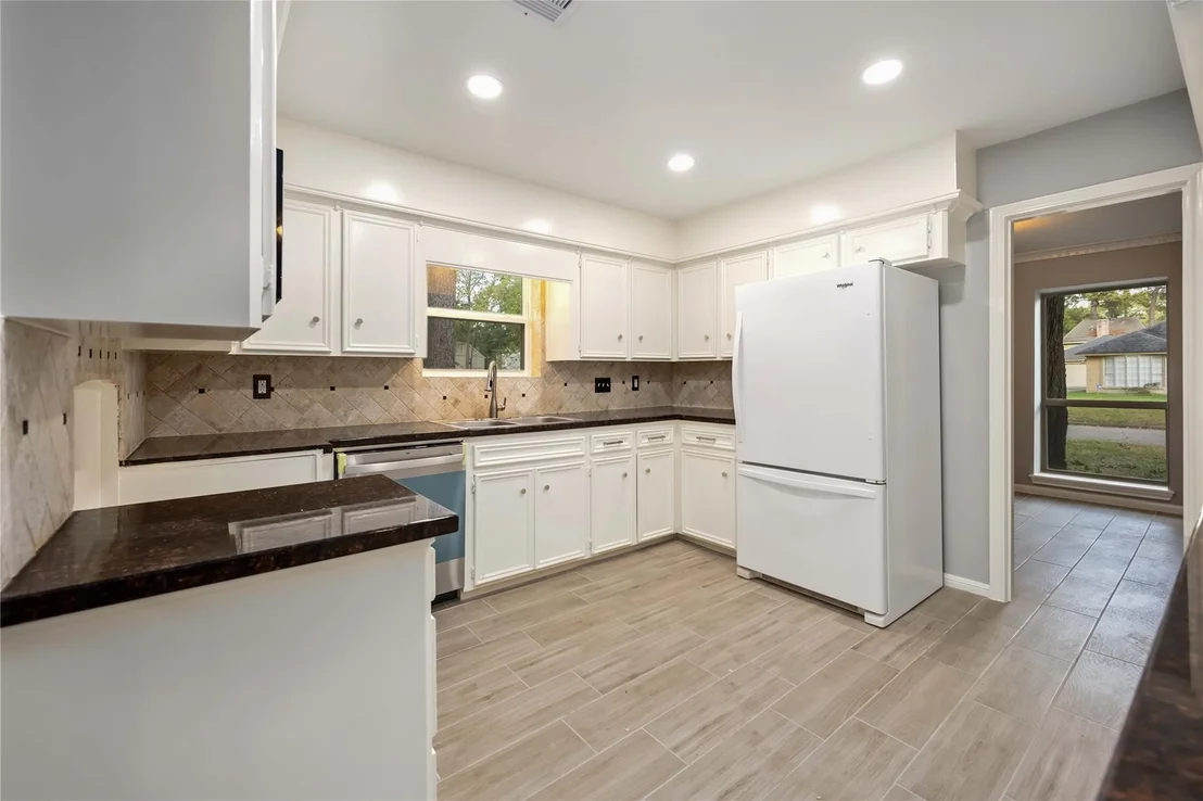 Photo of 3823 Fernglade Dr