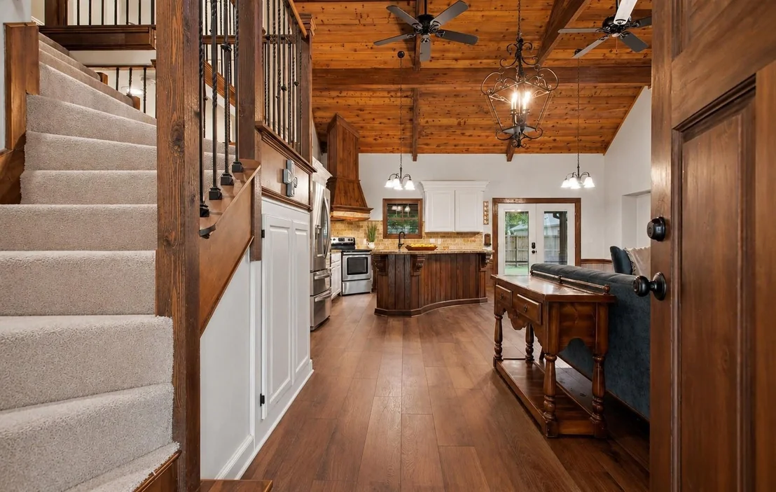 Photo of 312 Springwood Drive