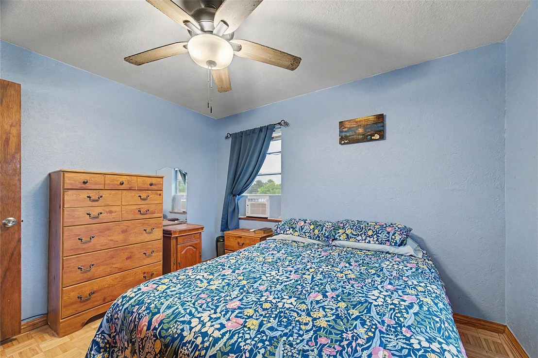 Photo of 1019 Sunset Drive