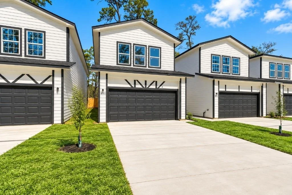 Photo of 8153 Crestview Drive