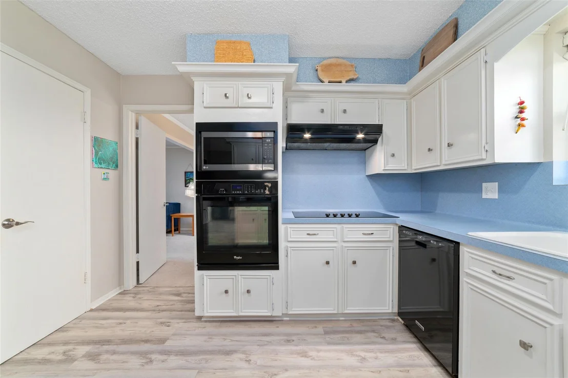 Photo of 5930 Old Lodge Drive