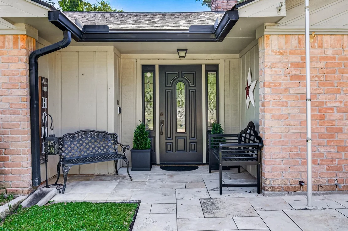 Photo of 5038 Pine Cliff Drive